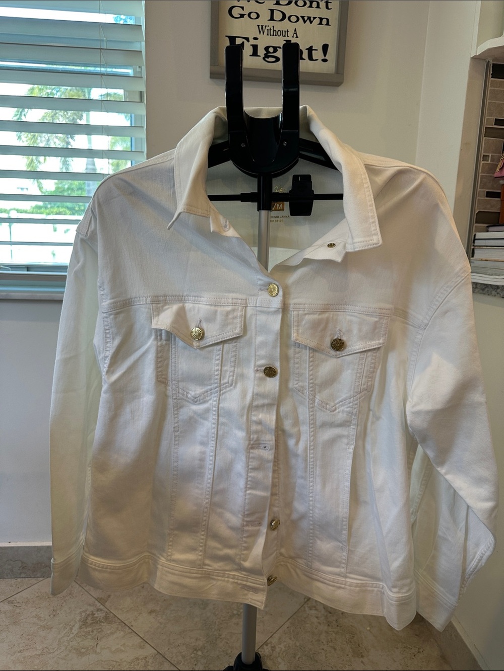 Lilly Pulitzer NWT White Denim Jacket with Gold Buttons
